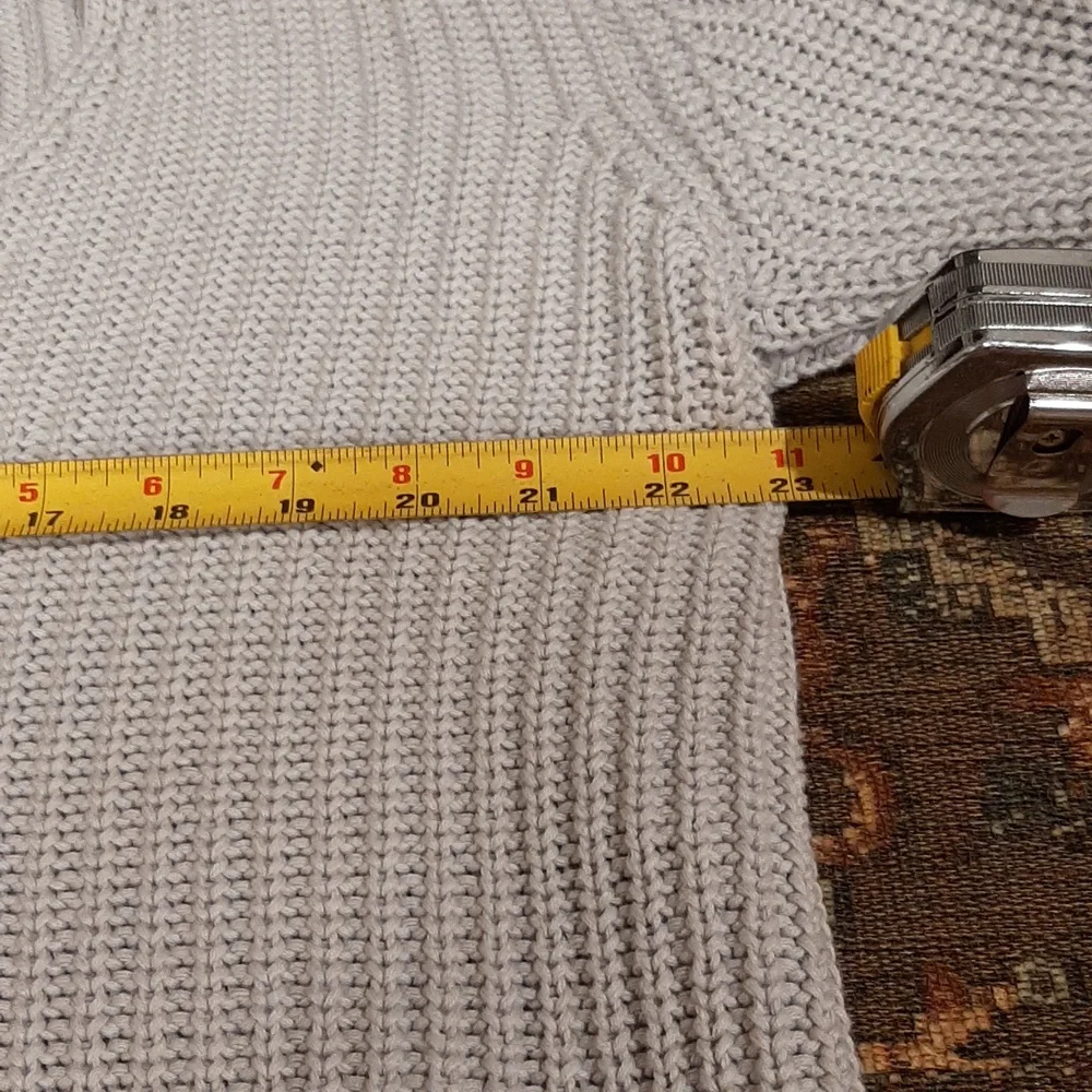 Free People Oversized Crop Sweater Size Medium Light Gray